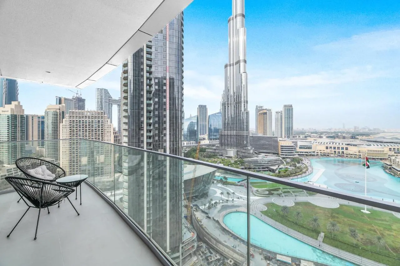 Elegant 3 Bedroom Apartment In Downtown, Dubai With Burj Khalifa And Fountain Views