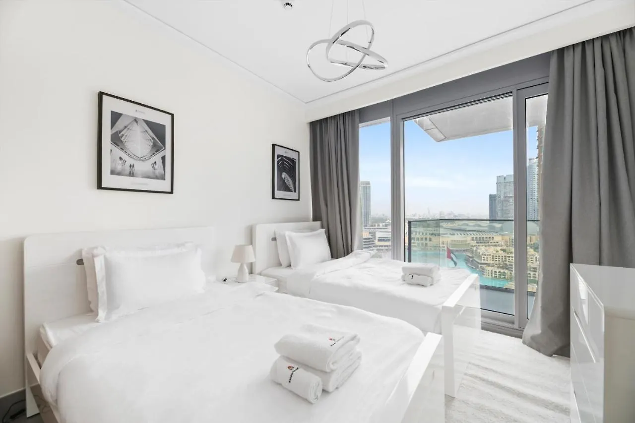 Elegant 3 Bedroom Apartment In Downtown, Dubai With Burj Khalifa And Fountain Views